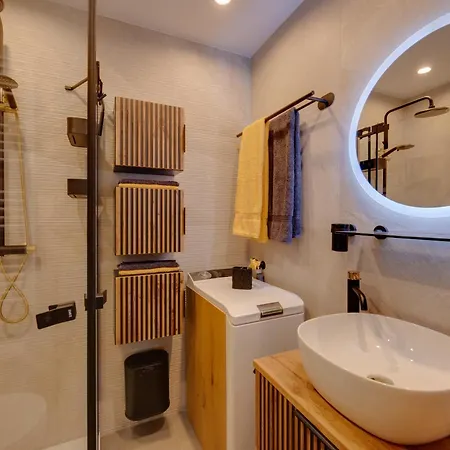 Seefeld Alpin - Rustikales Tiroler Appartement