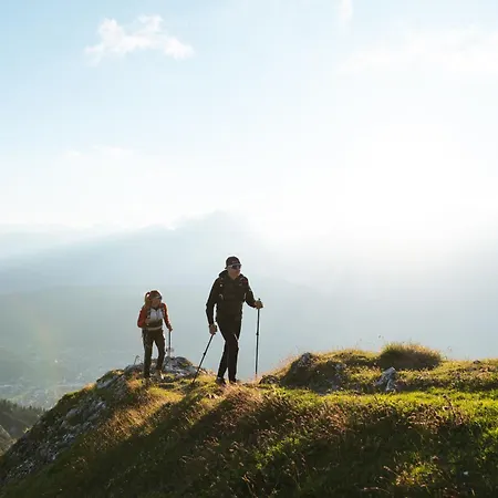 Seefeld Alpin - Rustikales Tiroler Apartmán *