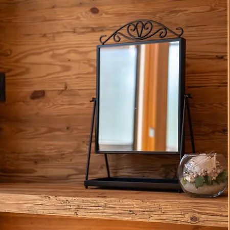 Seefeld Alpin - Rustikales Tiroler Апартаменты Зеефельд в Тироле