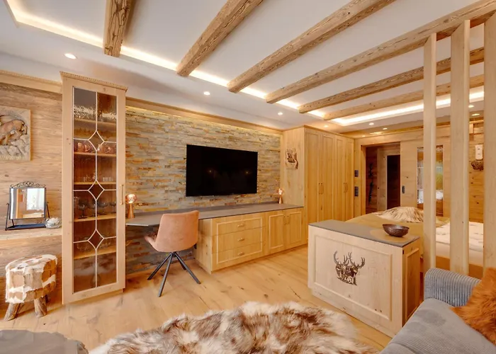 Апартаменты Seefeld Alpin - Rustikales Tiroler