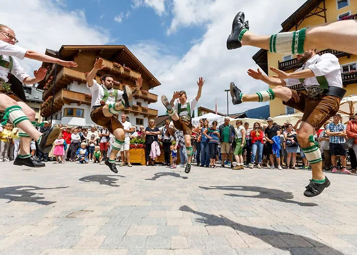 Seefeld Alpin - Rustikales Tiroler * Зеефельд в Тироле