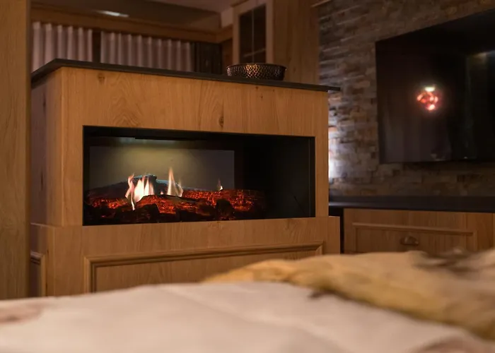 Seefeld Alpin - Rustikales Tiroler * Зеефельд в Тироле